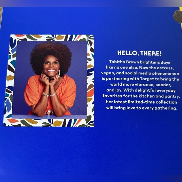 NWT tabitha brown polka dot table runner decor - Picture 5 of 6